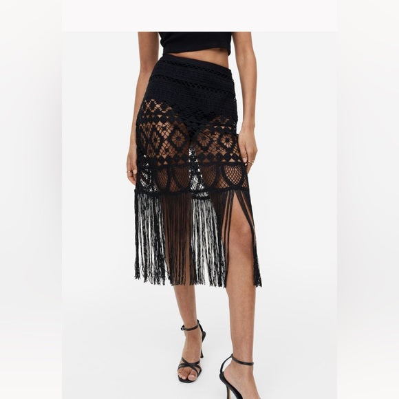 H&M Crochet-Look Skirt